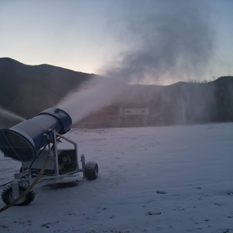 造雪機(jī)